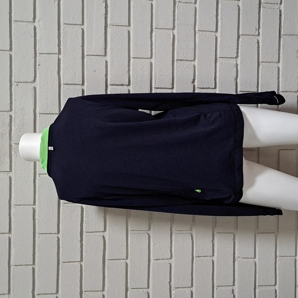 Hollister Sport Navy Blue/Green Quarter Zip Thumb Hole Pullover. Size Medium - Picture 6 of 10